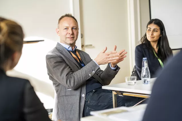 Photo of Jonas Larsson leading a career session at the Anniversary Conference 2023.